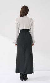 モデル：165cm（着用サイズ：FREE　着用カラー：BLK）