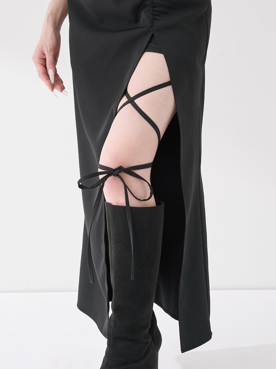 モデル：165cm（着用サイズ：FREE　着用カラー：BLK）