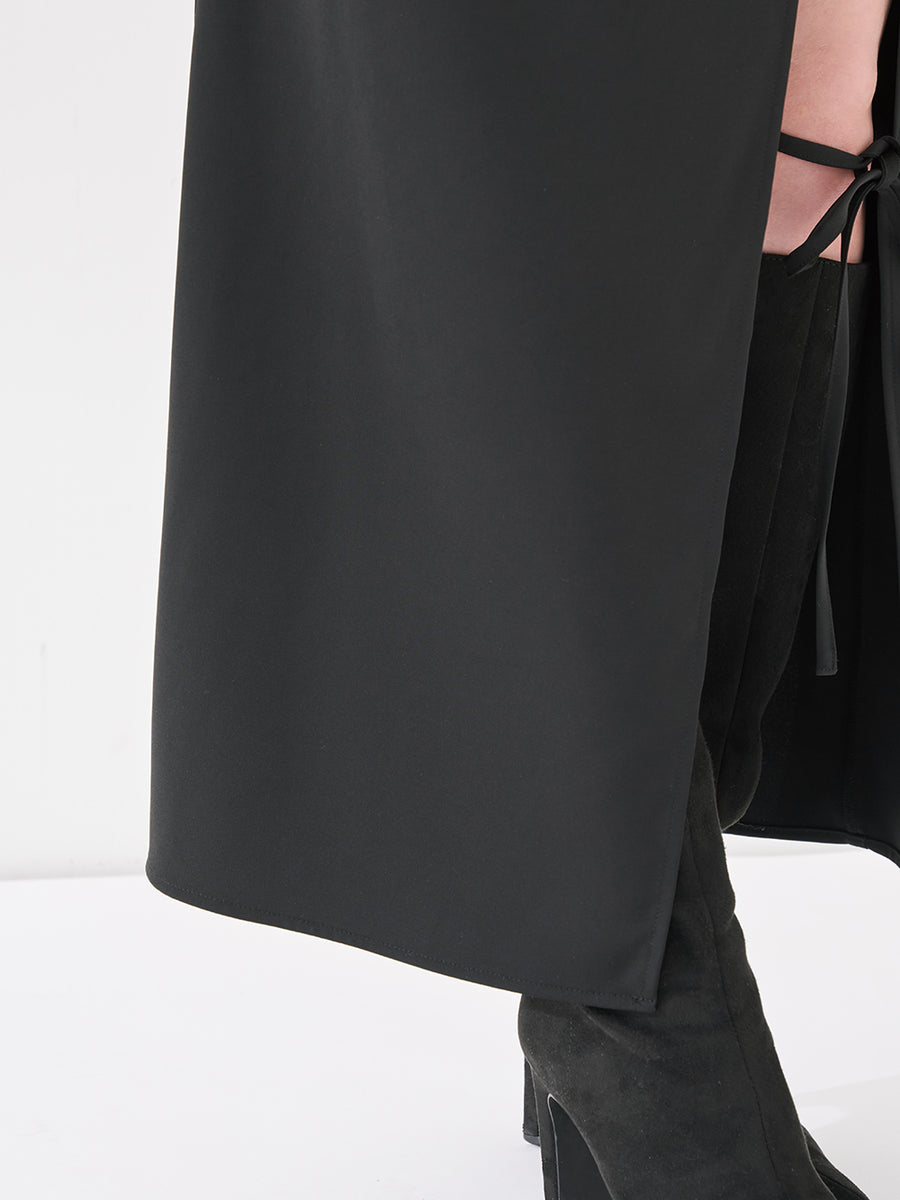 モデル：165cm（着用サイズ：FREE　着用カラー：BLK）