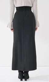 モデル：165cm（着用サイズ：FREE　着用カラー：BLK）