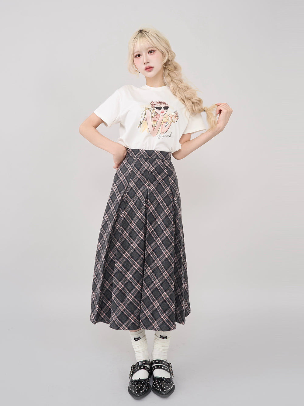 モデル：165cm（着用サイズ：S　着用カラー：C-GRY）