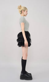 モデル：165cm（着用サイズ：FREE　着用カラー：BLK）