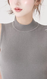 モデル：165cm（着用サイズ：FREE　着用カラー：GRY）