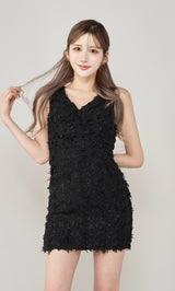 モデル：165cm（着用サイズ：FREE　着用カラー：BLK）