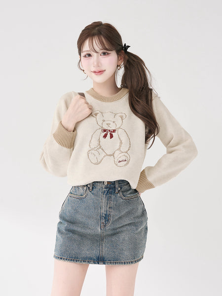 Point Color D Bear Knit Top