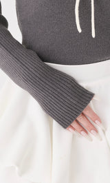 モデル：165cm（着用サイズ：FREE　着用カラー：GRY）