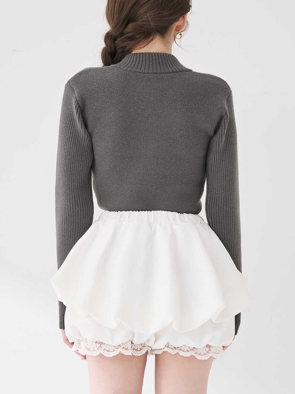 モデル：165cm（着用サイズ：FREE　着用カラー：GRY）