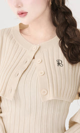 モデル：165cm（着用サイズ：FREE　着用カラー：IVO）