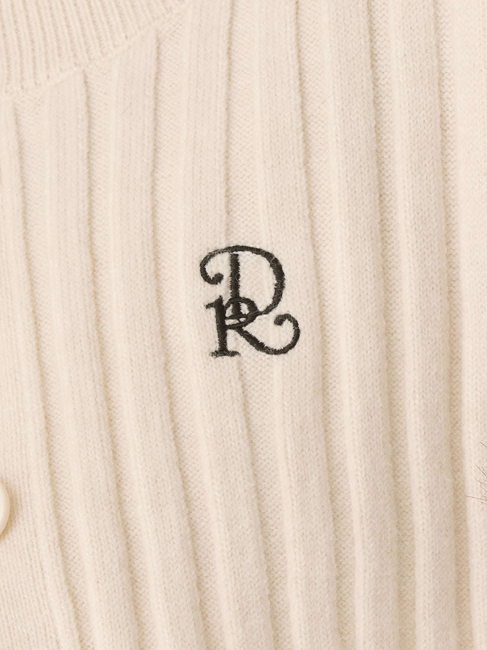 モデル：165cm（着用サイズ：FREE　着用カラー：IVO）