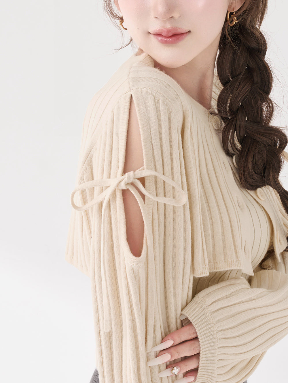 モデル：165cm（着用サイズ：FREE　着用カラー：IVO）