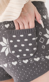 モデル：165cm（着用サイズ：FREE　着用カラー：GRY）