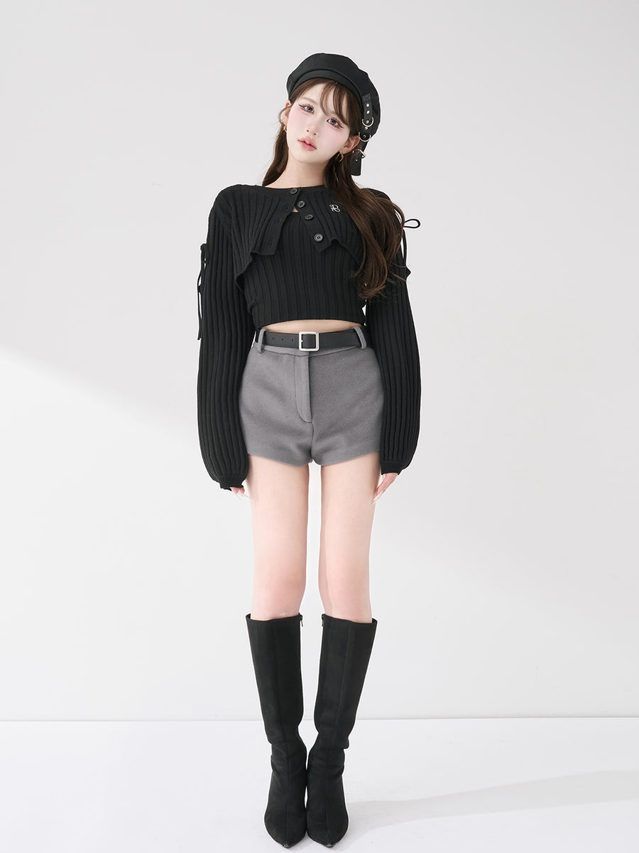 モデル：165cm（着用サイズ：FREE　着用カラー：BLK）