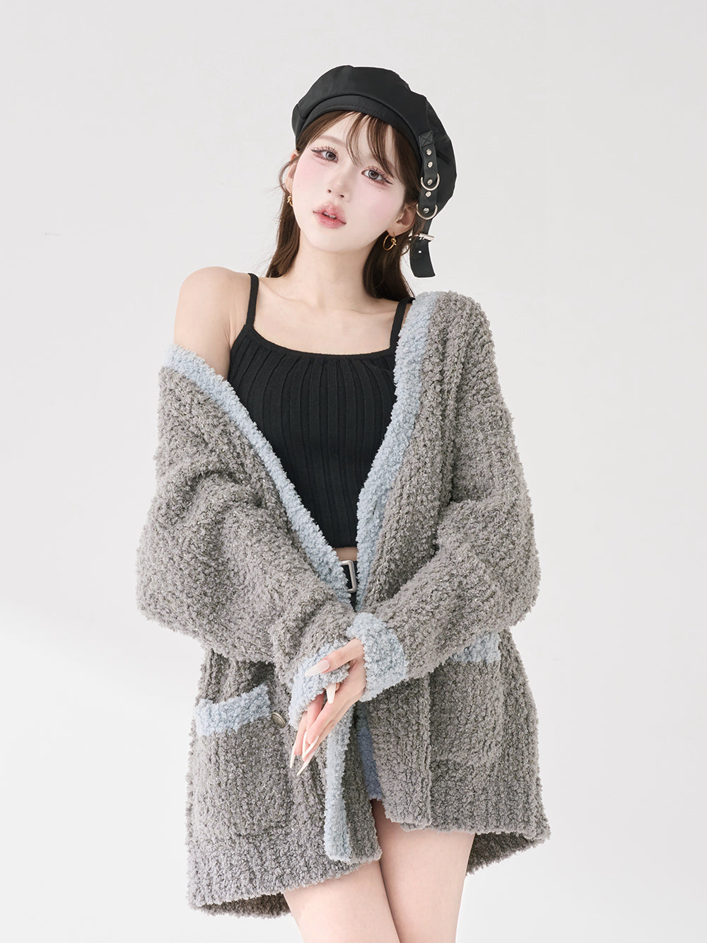 モデル：165cm（着用サイズ：FREE　着用カラー：BLK）