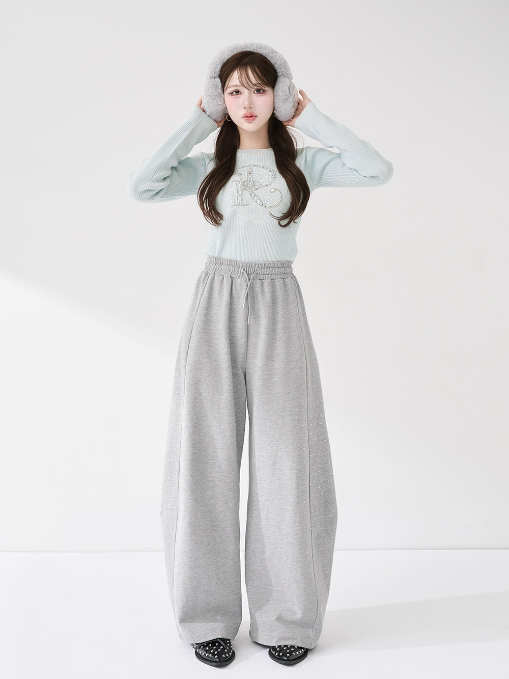 モデル：165cm（着用サイズ：FREE　着用カラー：SAX）