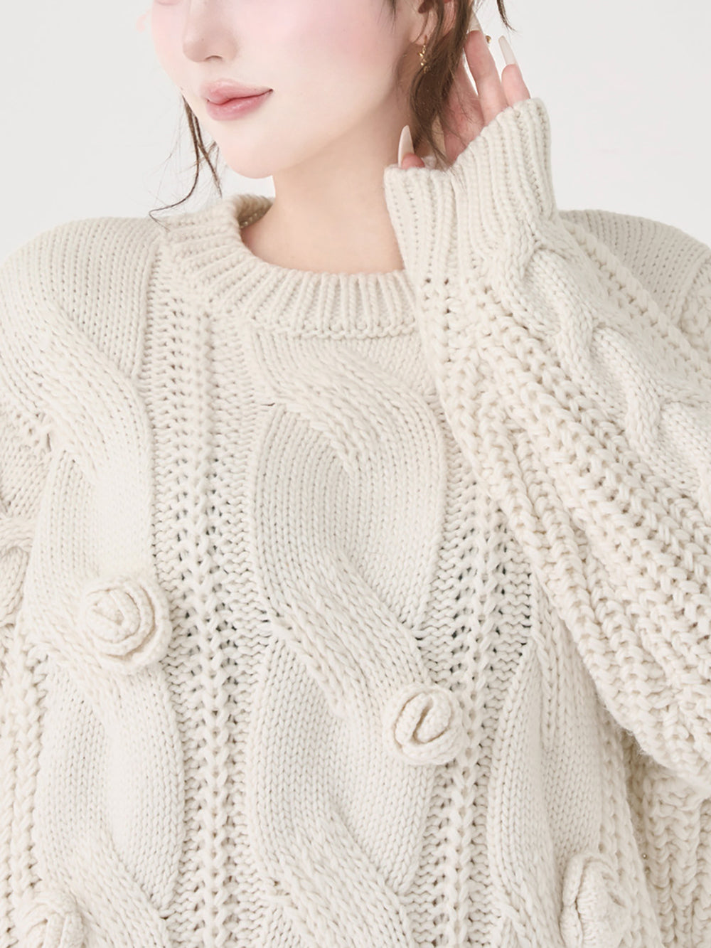 モデル：165cm（着用サイズ：FREE　着用カラー：WHT）