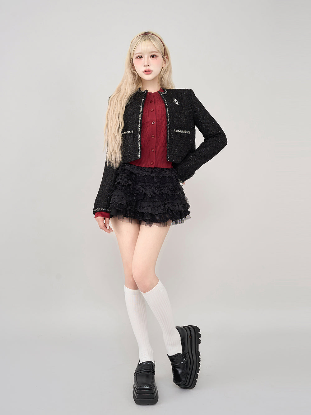 モデル：165cm（着用サイズ：FREE　着用カラー：BLK）