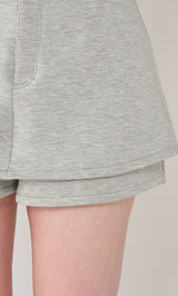 モデル：165cm（着用サイズ：S　着用カラー：GRY）