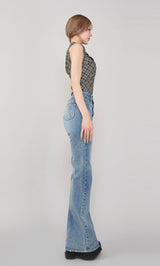 モデル：165cm（着用サイズ：FREE　着用カラー：GRY）