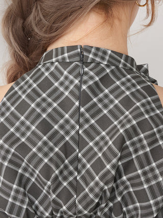 モデル：165cm（着用サイズ：FREE　着用カラー：GRY）