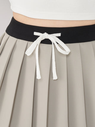 モデル：165cm（着用サイズ：FREE　着用カラー：GRY）