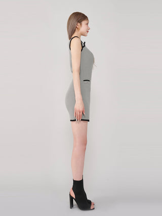 モデル：165cm（着用サイズ：FREE　着用カラー：GRY）