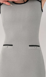 モデル：165cm（着用サイズ：FREE　着用カラー：GRY）