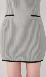 モデル：165cm（着用サイズ：FREE　着用カラー：GRY）