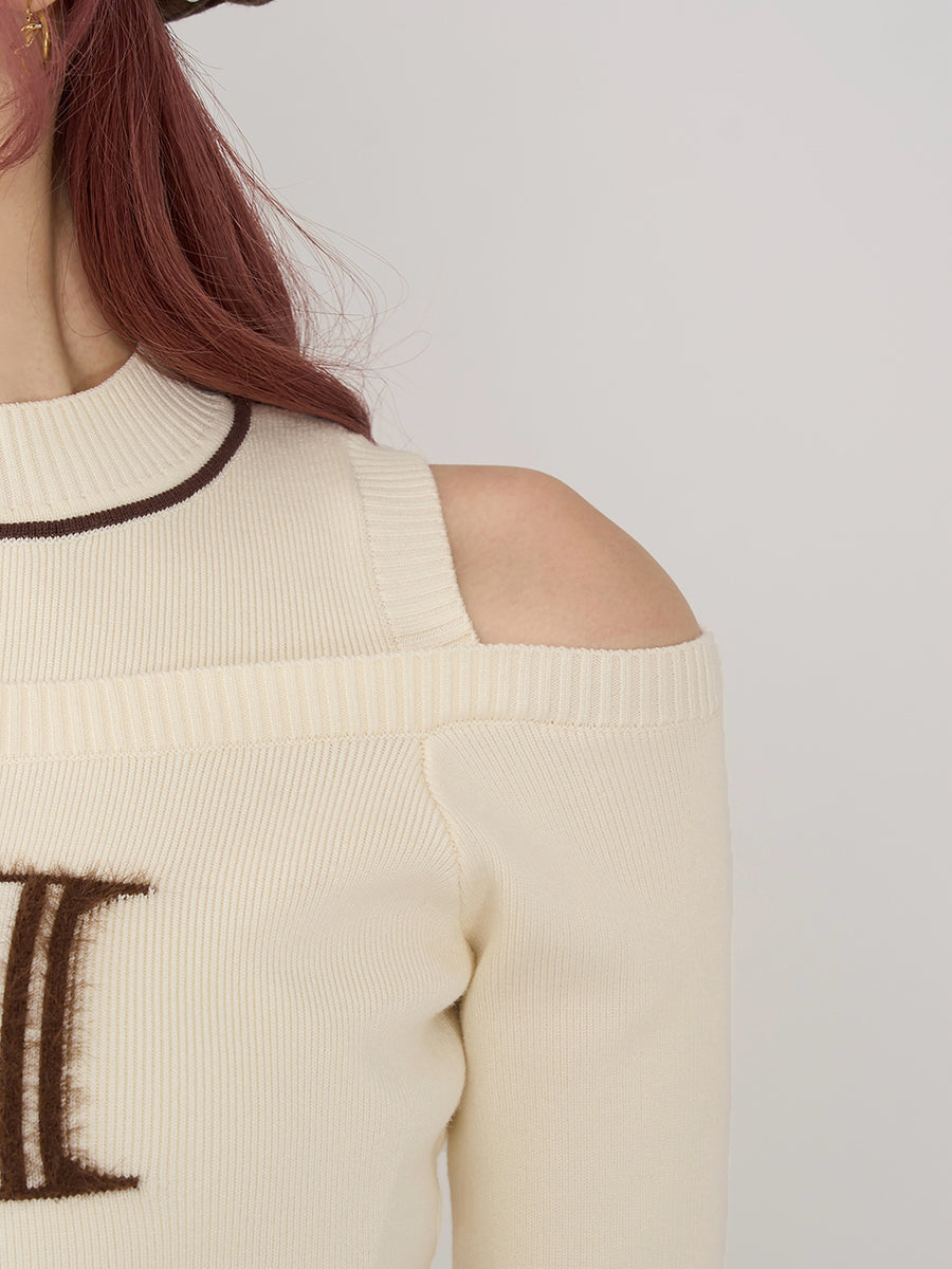 モデル：165cm（着用サイズ：FREE　着用カラー：IVO）