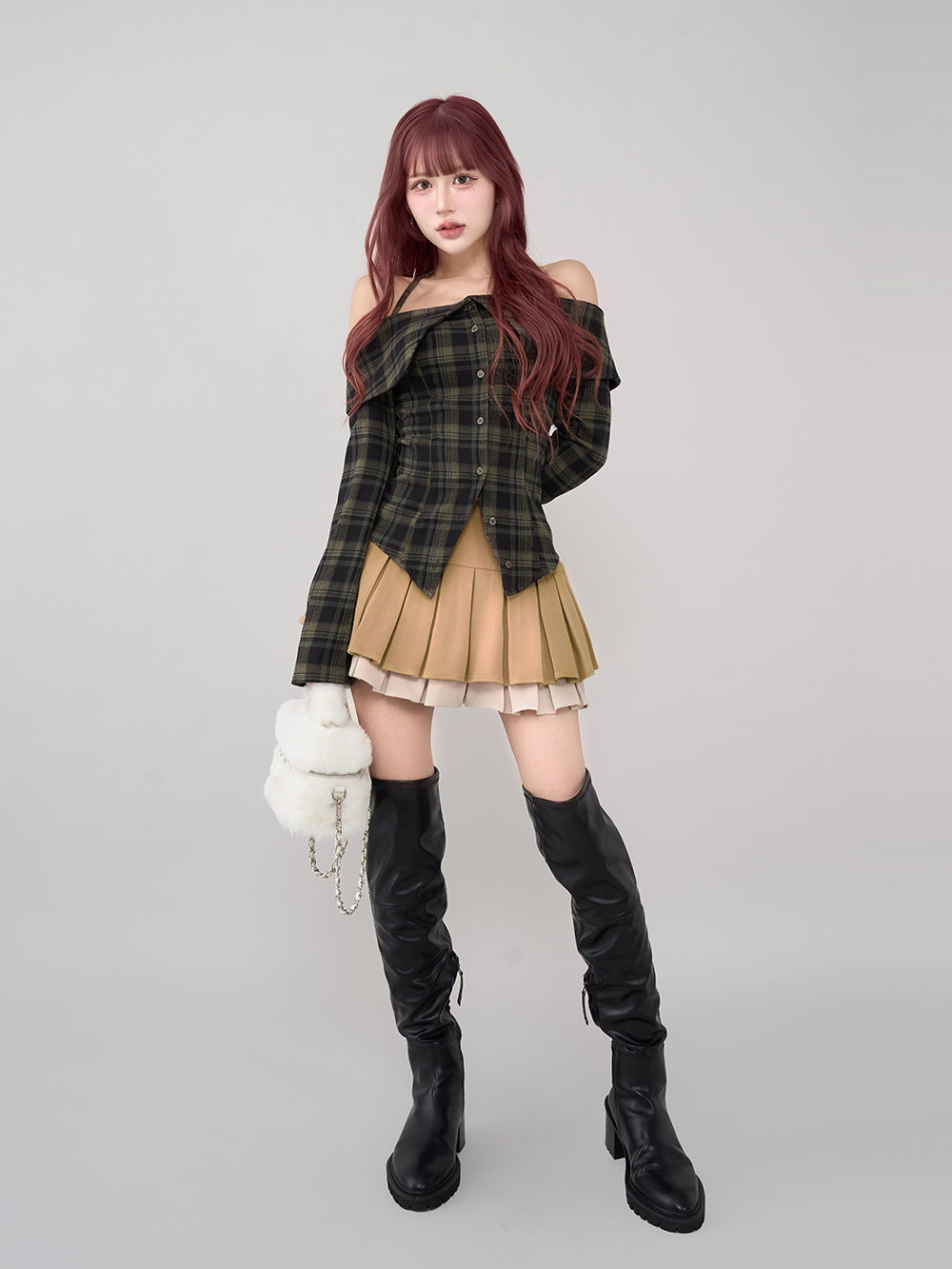 モデル：165cm（着用サイズ：S　着用カラー：BEG）