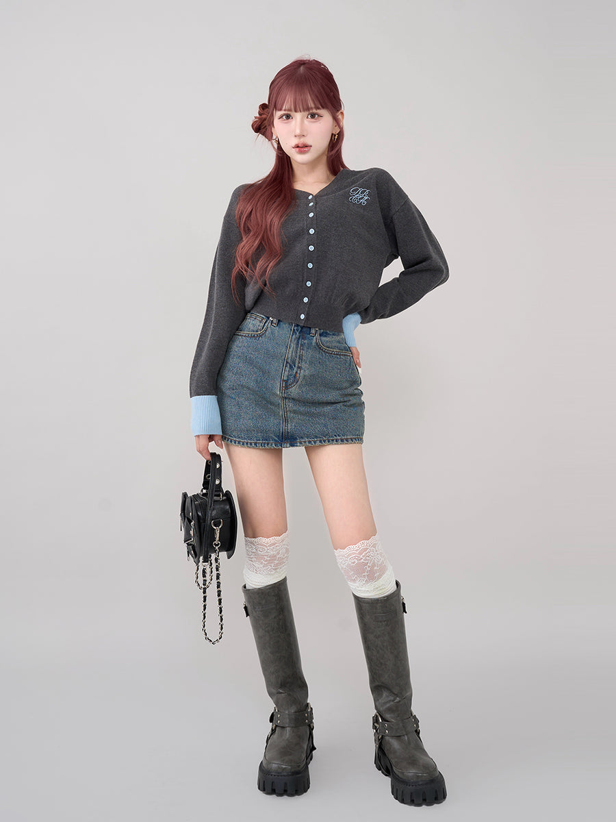 モデル：165cm（着用サイズ：S　着用カラー：BLU）