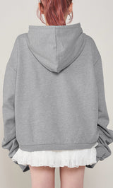 モデル：165cm（着用サイズ：FREE　着用カラー：GRY）