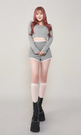 モデル：165cm（着用サイズ：FREE　着用カラー：GRY）