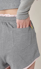 モデル：165cm（着用サイズ：FREE　着用カラー：GRY）