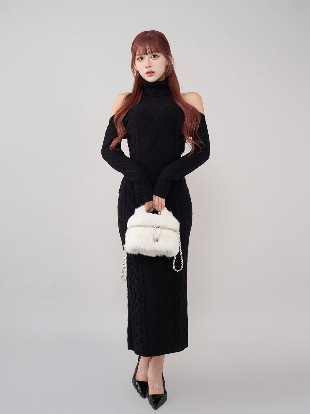 モデル：165cm（着用サイズ：FREE　着用カラー：BLK）