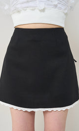 モデル：165cm（着用サイズ：M　着用カラー：BLK）