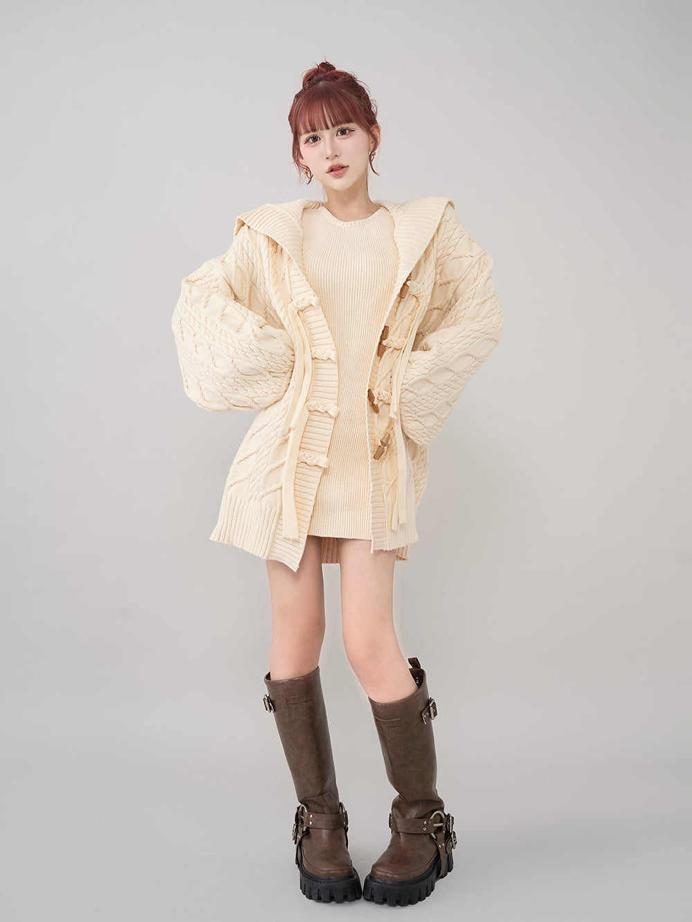 モデル：165cm（着用サイズ：FREE　着用カラー：IVO）