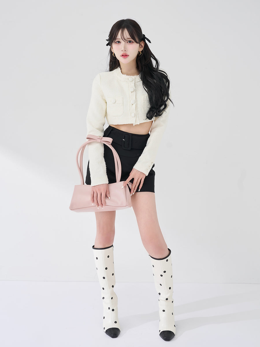 モデル：165cm（着用サイズ：FREE　着用カラー：BLK）