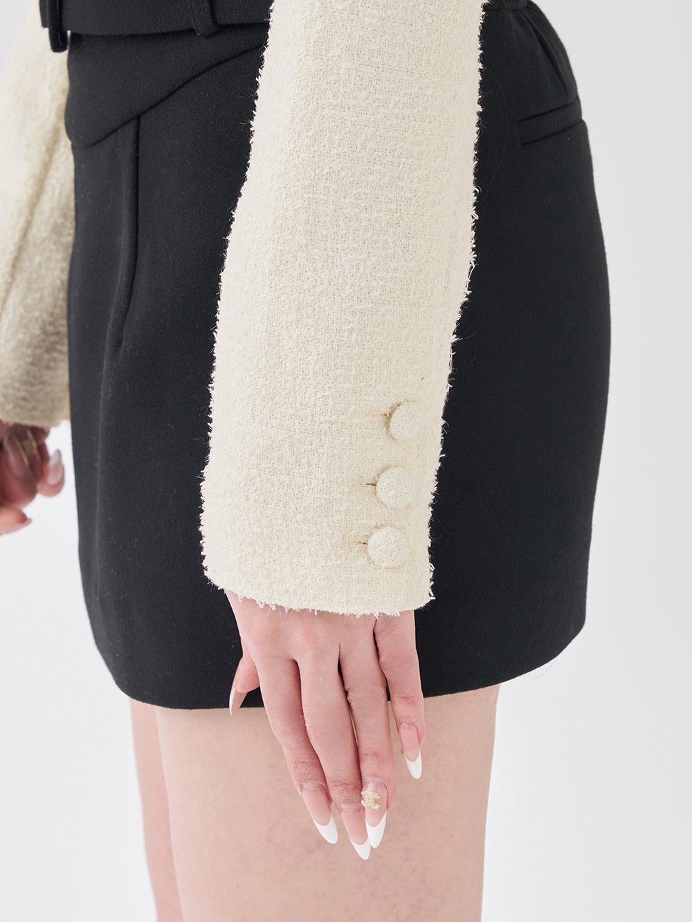 モデル：165cm（着用サイズ：FREE　着用カラー：IVO）