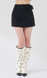 モデル：165cm（着用サイズ：FREE　着用カラー：BLK）