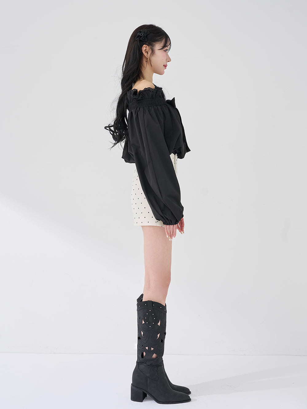 モデル：165cm（着用サイズ：FREE　着用カラー：WHT）