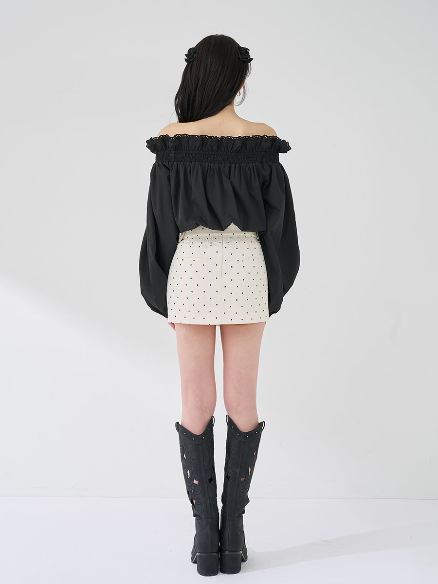 モデル：165cm（着用サイズ：FREE　着用カラー：WHT）