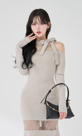 モデル：165cm（着用サイズ：FREE　着用カラー：GRY）
