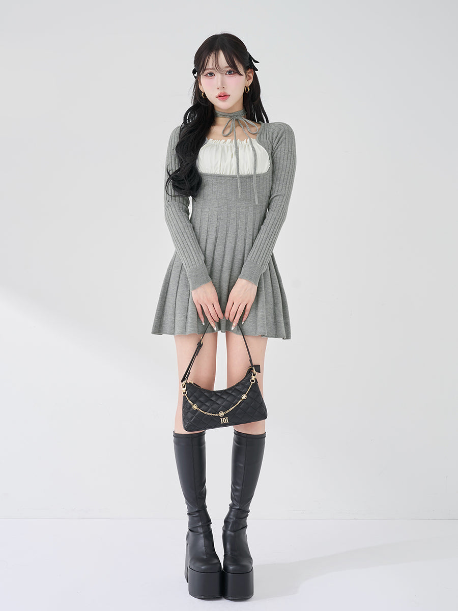 モデル：165cm（着用サイズ：FREE　着用カラー：GRY）