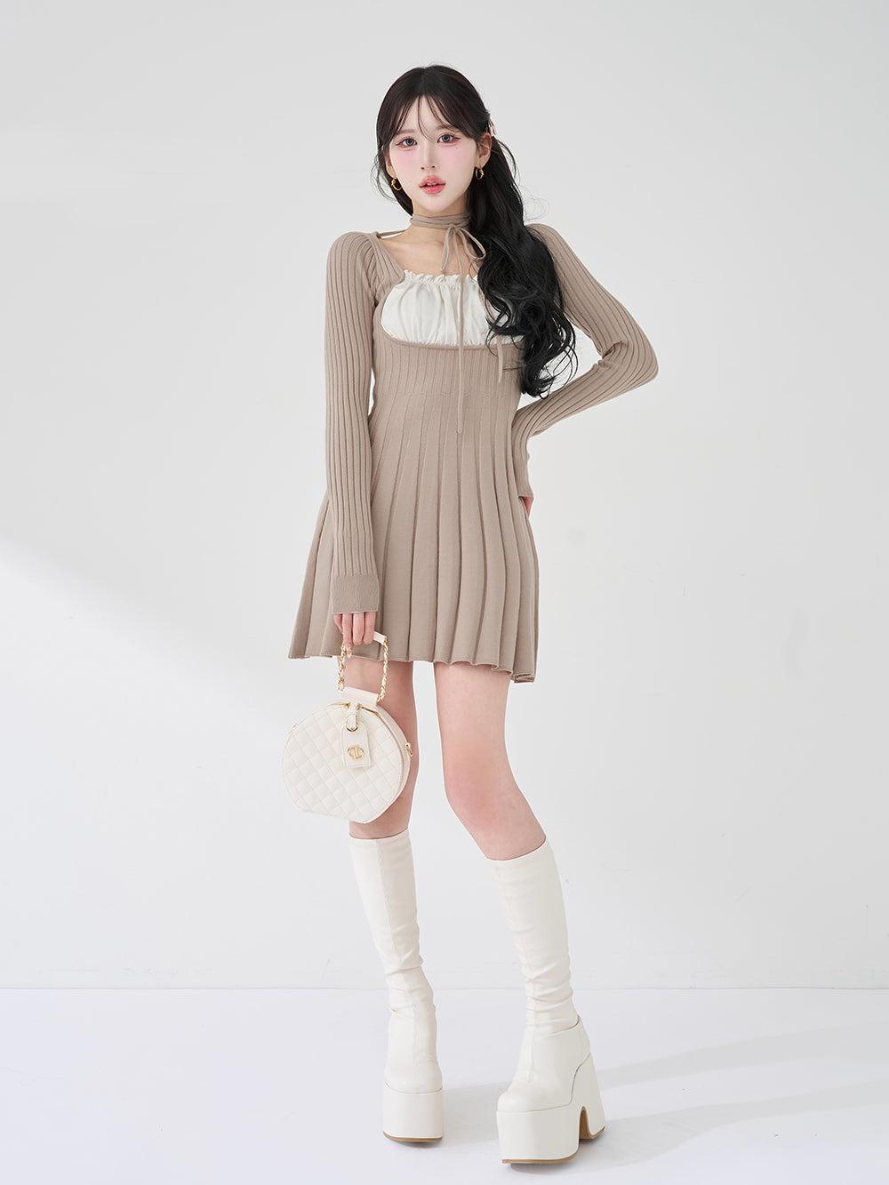 モデル：165cm（着用サイズ：FREE　着用カラー：BEG）