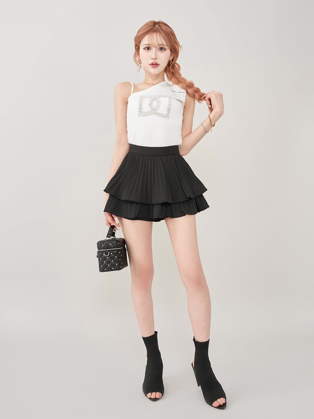 モデル：165cm（着用サイズ：S　着用カラー：BLK）