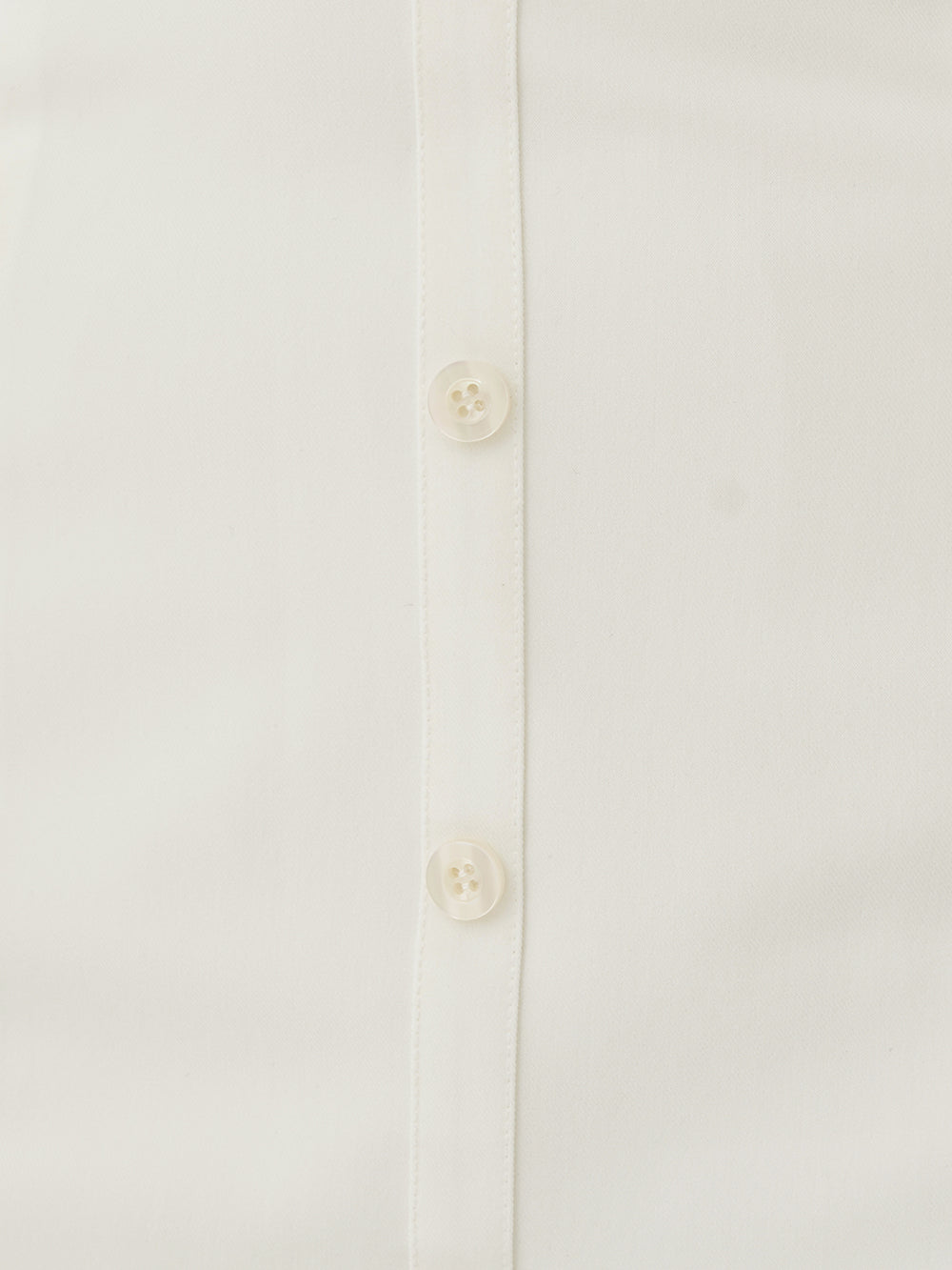 モデル：165cm（着用サイズ：FREE　着用カラー：WHT）