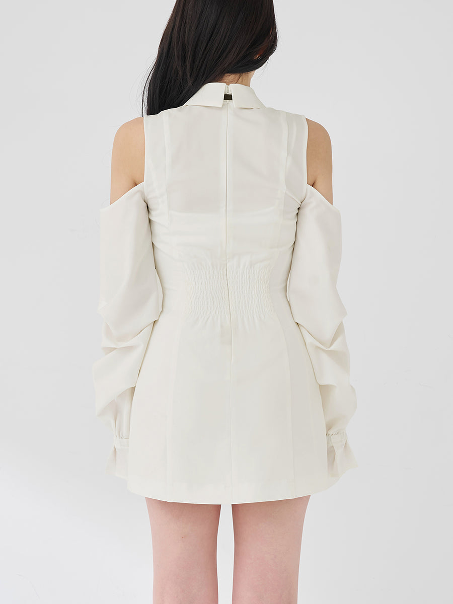 モデル：165cm（着用サイズ：FREE　着用カラー：WHT）