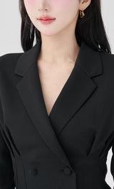 モデル：165cm（着用サイズ：FREE　着用カラー：BLK）