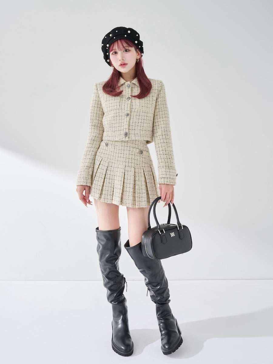 モデル：165cm（着用サイズ：S　着用カラー：IVO）