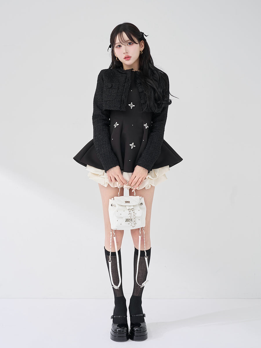 モデル：165cm（着用サイズ：FREE　着用カラー：BLK）